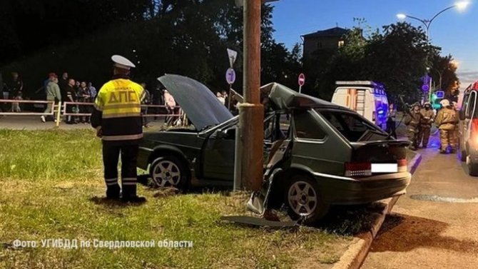 В Каменске-Уральском в ДТП погиб мужчина › Usedcars — автомобильный .
