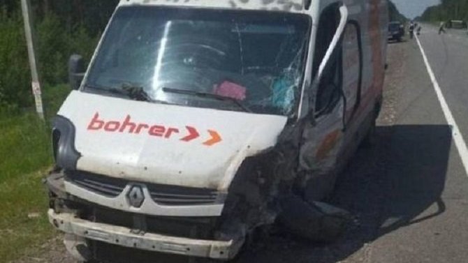 Водитель сломал бедро в ДТП в Брянской области