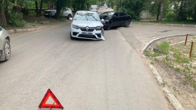 Девушка-водитель пострадала в ДТП в Саратове
