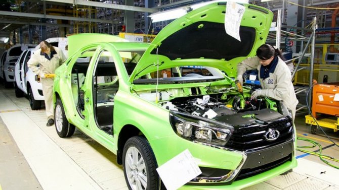 Производство Lada Vesta могут перенести из Ижевска в Тольятти