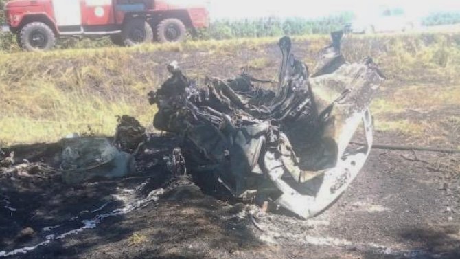 Под Курском смертельное ДТП – автомобиль врезался в дерево и загорелся
