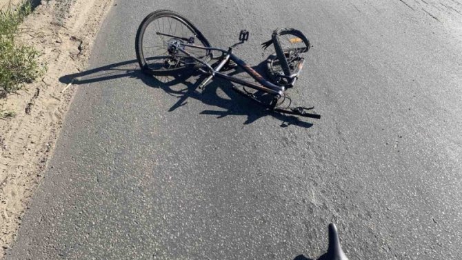 В Эжвинском районе женщина на иномарке сбил велосипедиста