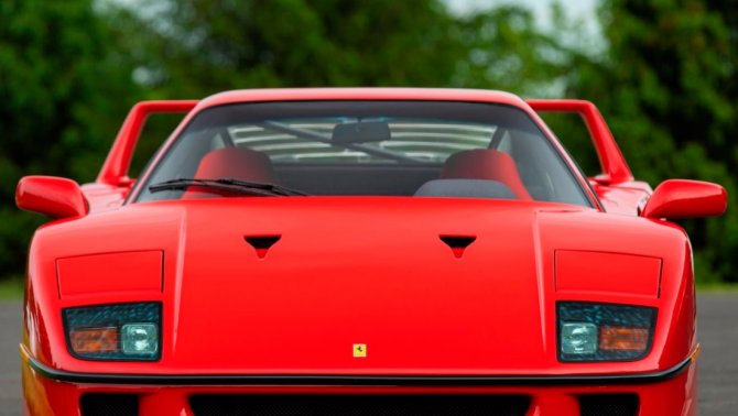 Аукционный дом Mecum проведёт торги за культовый суперкар Ferrari F40  5