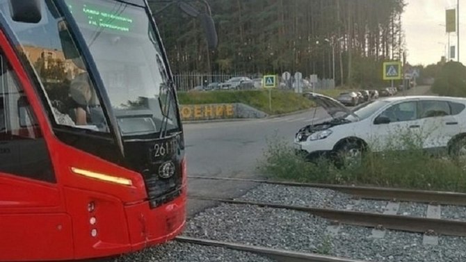 Два пассажира трамвая пострадали в ДТП в Ижевске