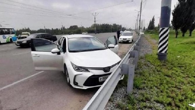В Омске водителю стало плохо за рулем – он погиб