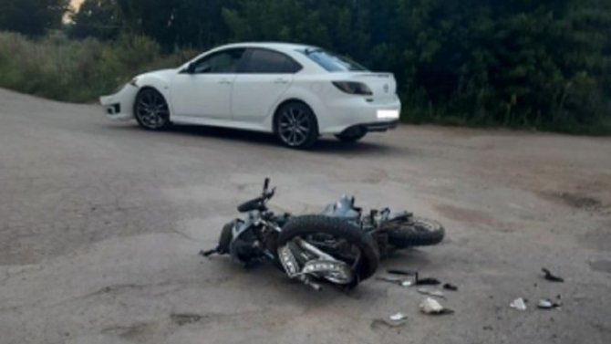 Двое подростков на мотоцикле пострадали в ДТП в Шиловском районе Рязанской области
