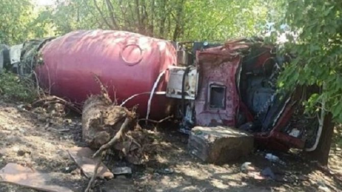 Водитель бетономешалки умер в больнице после ДТП в Ростове
