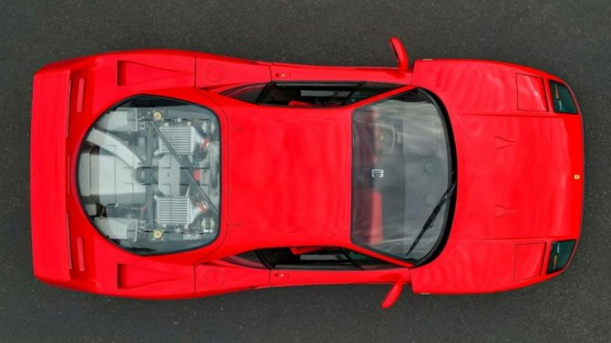 Суперкар Ferrari F40 выставлен на продажу за 2,5 млн долларов