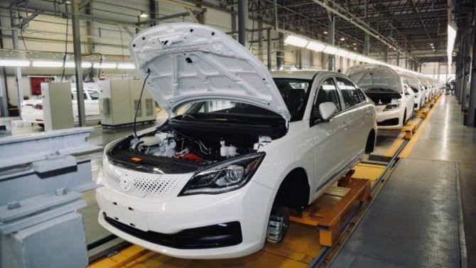 В России стартовало серийное производство электромобилей Evolute