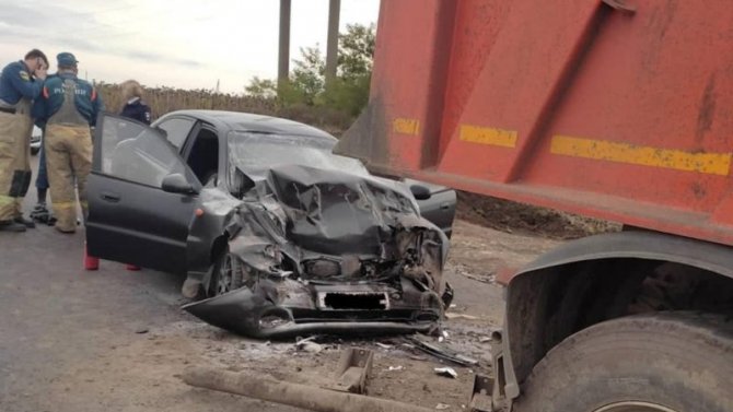 32-летний водитель иномарки погиб в ДТП в Ростовской области