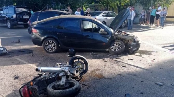 25-летний мотоциклист погиб в ДТП в Воронеже