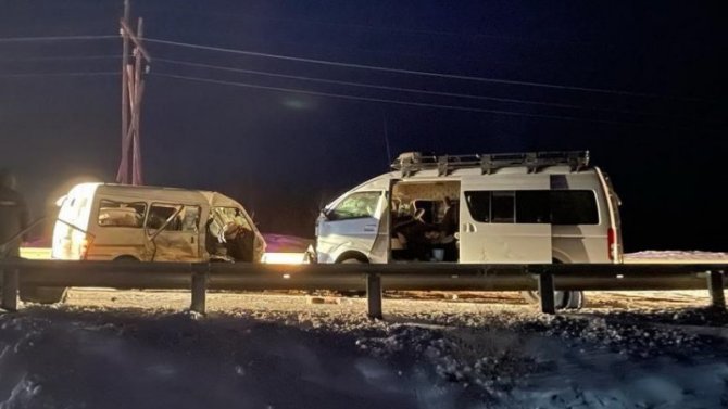 В Якутии в ДТП пострадали 10 человек, включая детей