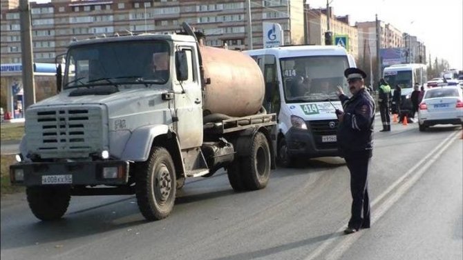В Омске ЗИЛ насмерть сбил 11-летнего мальчика