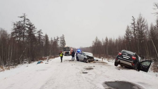 Один человек погиб, трое пострадали в ДТП в Якутии