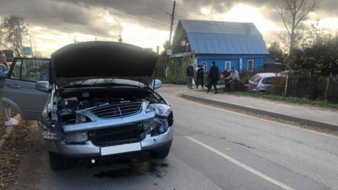 В Тверской области после ДТП автомобиль сбил 12-летнюю девочку