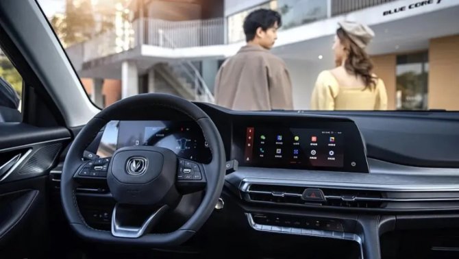 changan-cs35-plus–salon