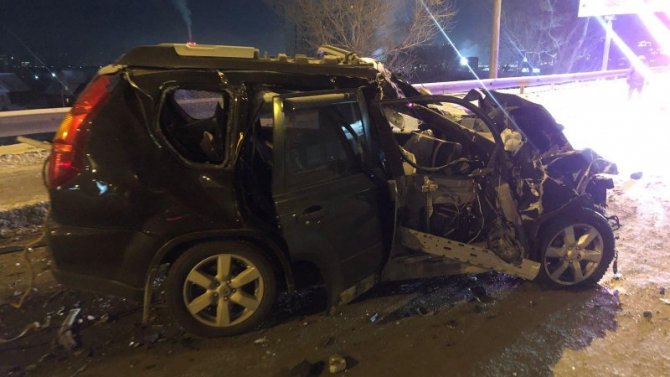 В Новосибирске в ДТП с участием трех автомобилей погиб водитель одного из них