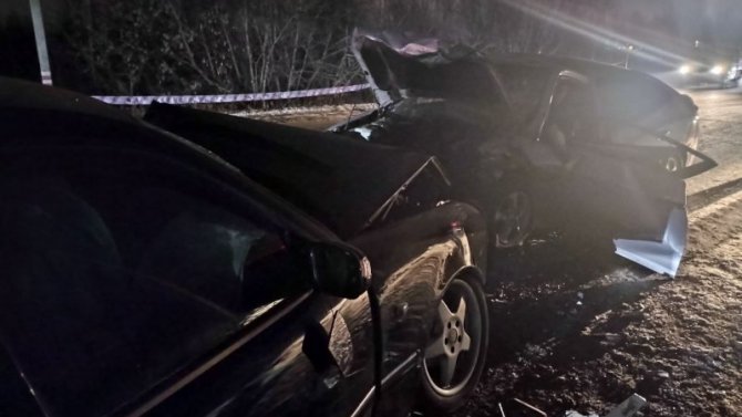 В ДТП на Окружной дороге в Омске погибла автомобилистка, пострадали три человека