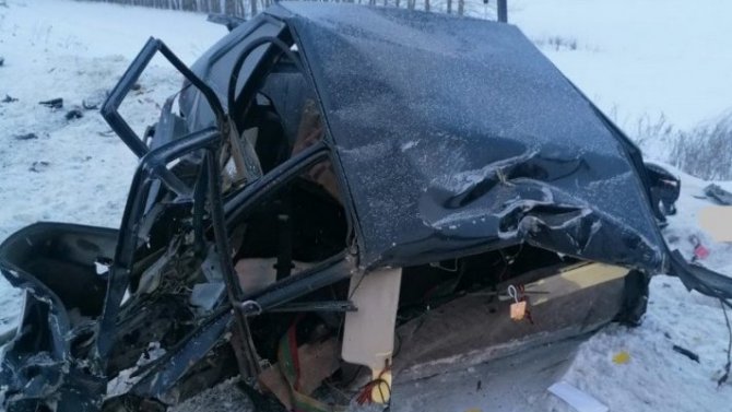 Водитель ВАЗа погиб в результате ДТП с грузовиком в Татарстане