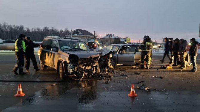 Водитель и два пассажира пострадали в ДТП в Челябинской области