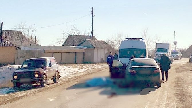 В Волгоградской области «Тойота» столкнулась с «ГАЗелью», один человек погиб