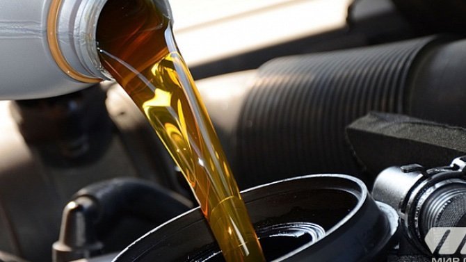 Как выбрать автомобильное масло — ориентируемся на рейтинги и советы