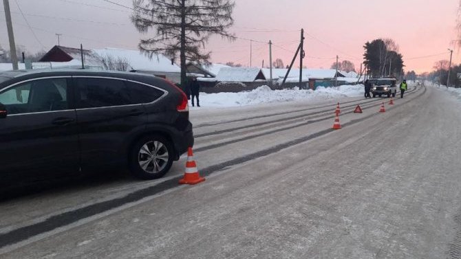 В Омской области под колеса иномарки попал 8-летний ребенок