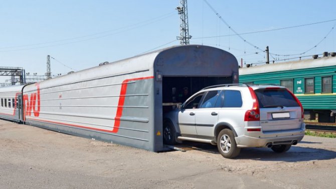 Российские железнодорожники начали помогать «серым» автодилерам
