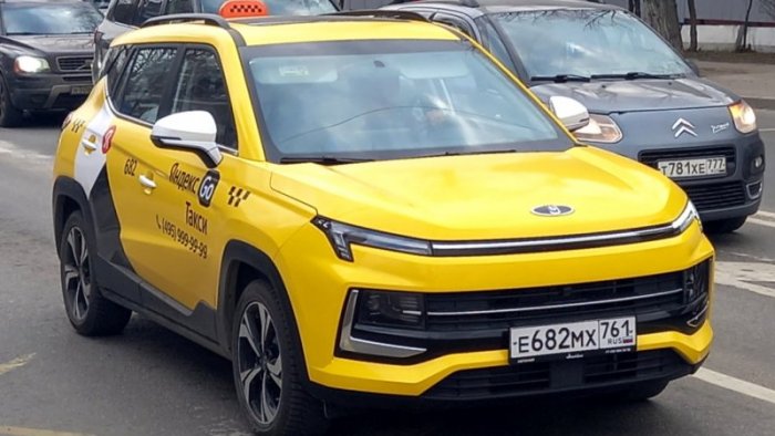 В «Яндекс.Такси» появились кроссоверы «Москвич 3»