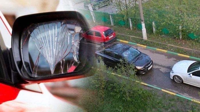 В ГИБДД объяснили, кто виноват в случае, если автомобили столкнулись зеркалами на узкой дороге