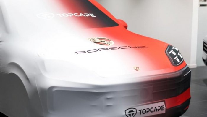 Подчеркните свою индивидуальность с фирменным чехлом Porsche от Порше Центра Таганка