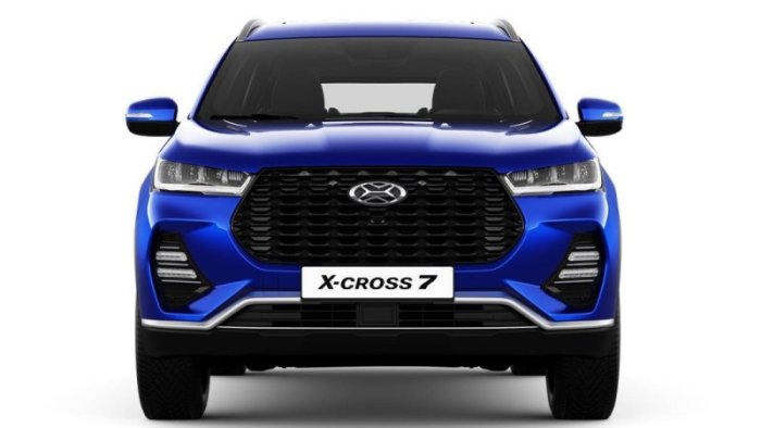 Представлен кроссовер XCite X-Cross 7, первая модель нового бренда, выпущенная на бывшем заводе Nissan в Санкт-Петербурге