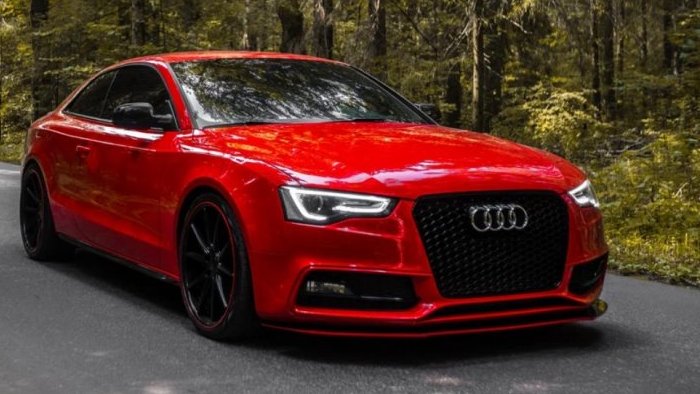 Обслуживание автомобилей в официальных сервисах Audi