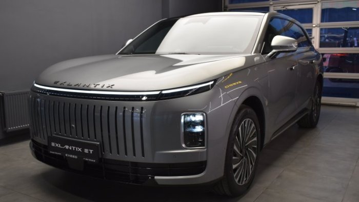 В EXEED Центре АВТОДОМ Варшавка и EXEED Центре АВТОДОМ Стачек стартовали продажи флагманского кроссовера EXLANTIX ET