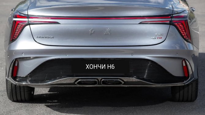 Hongqi H6 вид сзади