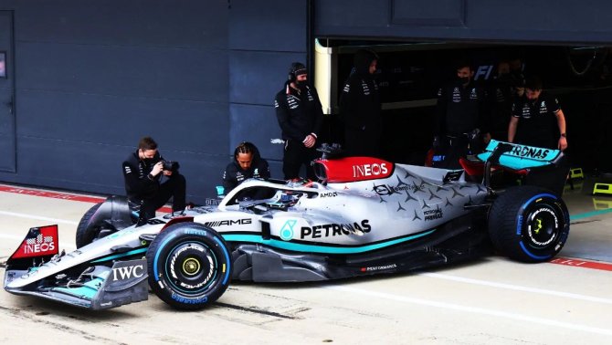 команда Mercedes