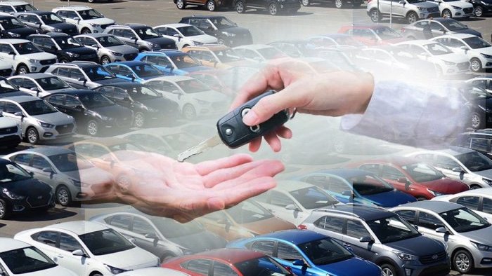 Российский авторынок по итогам года может упасть почти на треть