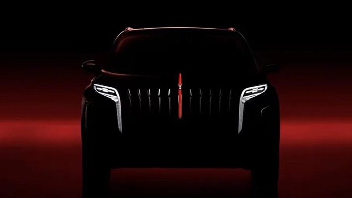 Производитель рассказал подробности о новом кроссовере Hongqi HS7 для России