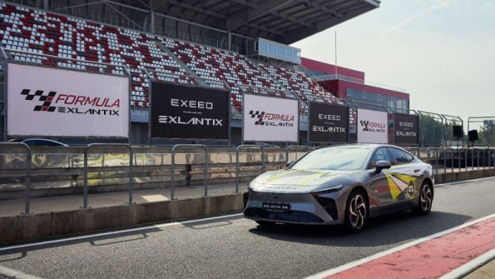 Старт продаж нового EXEED EXLANTIX ES в EXEED Центр АвтоСпецЦентр Химки