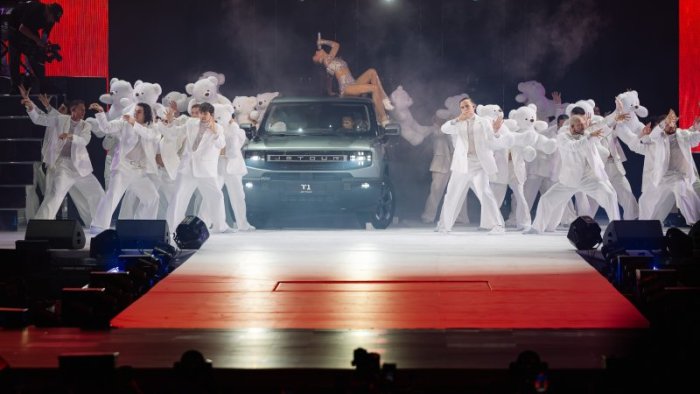 Мари Краймбрери стала одной из первых обладательниц нового кроссовера бренда JETOUR, представленного в АвтоСпецЦентр