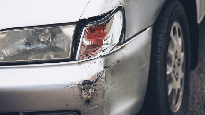 фото вмятина на машине