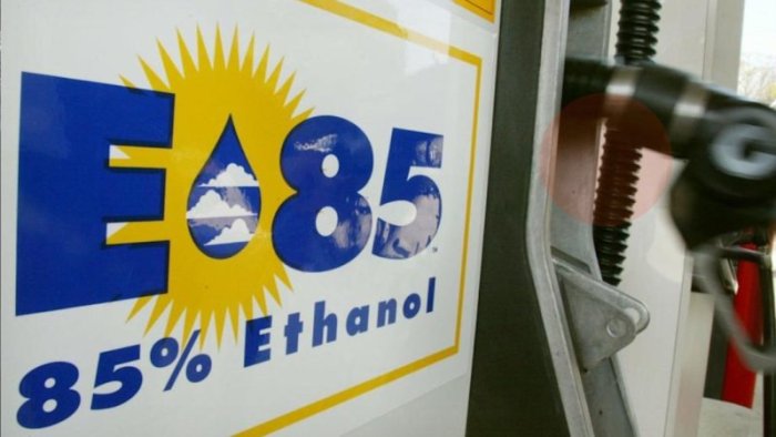 В России отменили акциз на спирт – теперь бензина станет больше и он будет дешевле