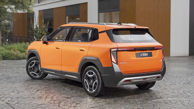 Evolute i-JOY сзади