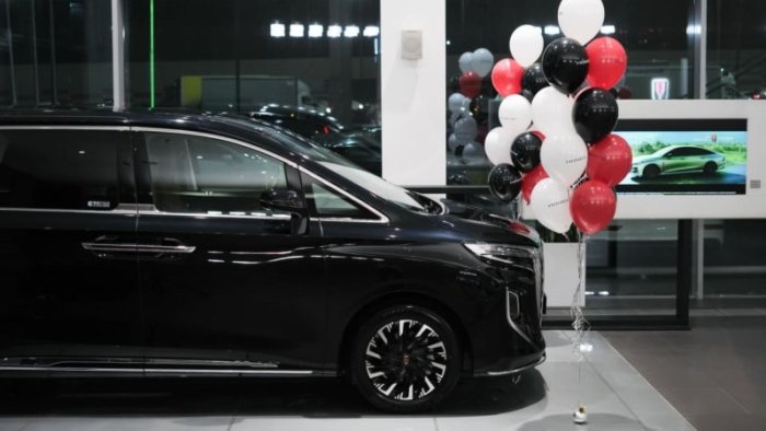 АВТОДОМ презентовал HONGQI HQ9 в рамках торжественного открытия дилерского центра HONGQI АВТОДОМ Восток