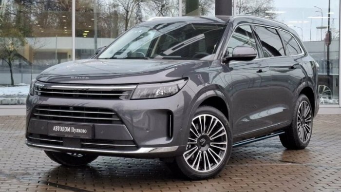 АВТОДОМ Пулково выступил партнером премии SUCCESS AWARDS 2025, представив гостям гибридный внедорожник SERES M7