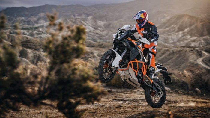 В КТМ АВТОДОМ поступили долгожданные флагманские модели серии ADVENTURE