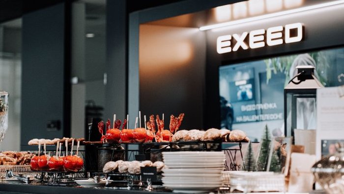 Рождественская ярмарка EXEED прошла в дилерских центрах АВТОДОМ Москвы и Санкт-Петербурга