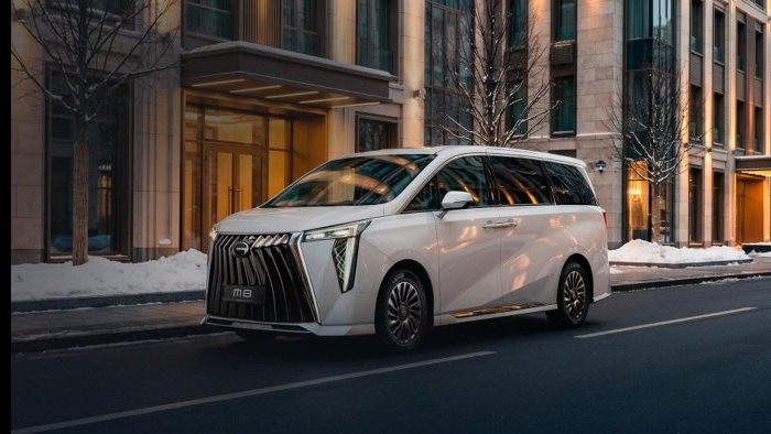 В GAC АВТОДОМ представлен минивэн GAC M8 – лидер по остаточной стоимости среди китайских брендов