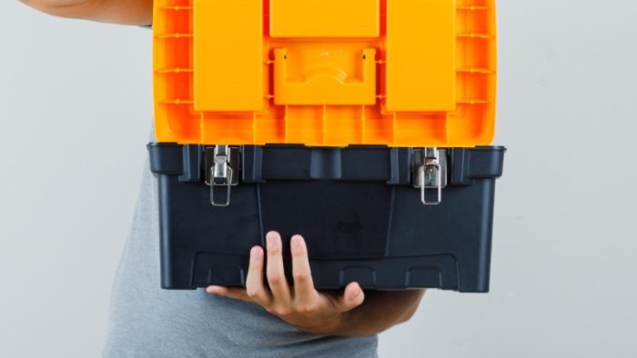 Универсальные ящики: назначение, конструкция и применение в различных отраслях