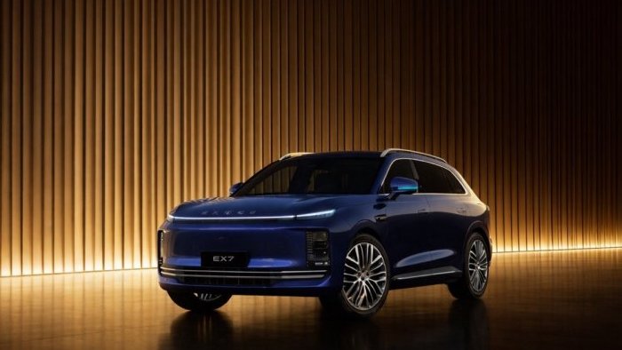 Новая глава в истории развития EXEED — бренд анонсировал внедорожник EX7 
